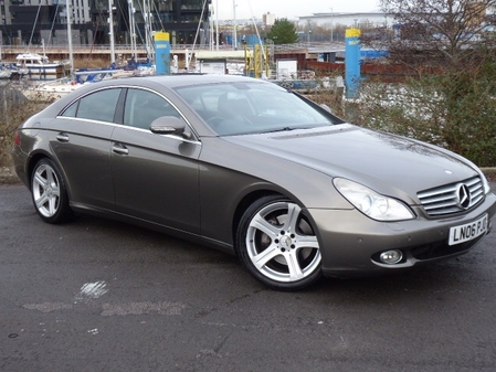 MERCEDES-BENZ